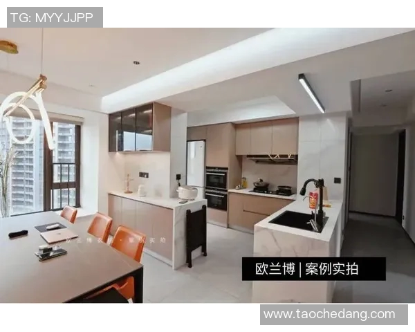 足球传奇与玄关艺术的完美融合打造个性化家居空间彰显球星魅力